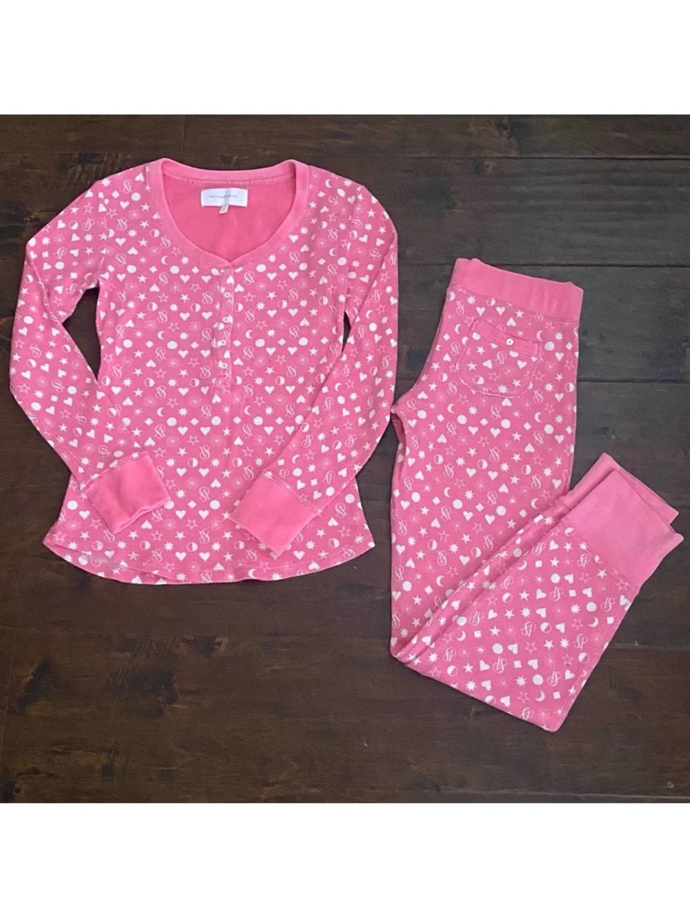 Victoria’s Secret PJS - Picture 2 of 4